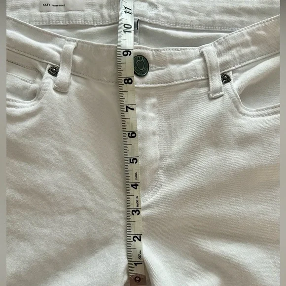 COPY - KUT from the Kloth Katy Boyfriend White Mid Rise Denim Jeans Size 6-NWOT - Picture 3 of 10